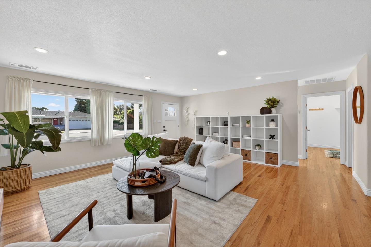 Detail Gallery Image 15 of 67 For 649 Chauncey Way, San Jose,  CA 95128 - 3 Beds | 2/1 Baths