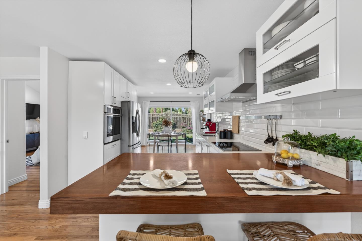 Detail Gallery Image 16 of 67 For 649 Chauncey Way, San Jose,  CA 95128 - 3 Beds | 2/1 Baths