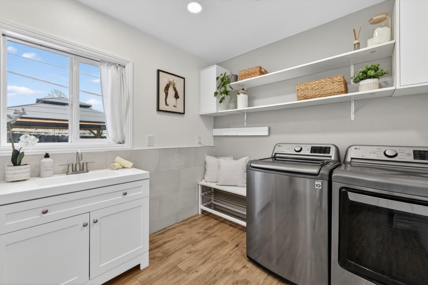 Detail Gallery Image 23 of 67 For 649 Chauncey Way, San Jose,  CA 95128 - 3 Beds | 2/1 Baths