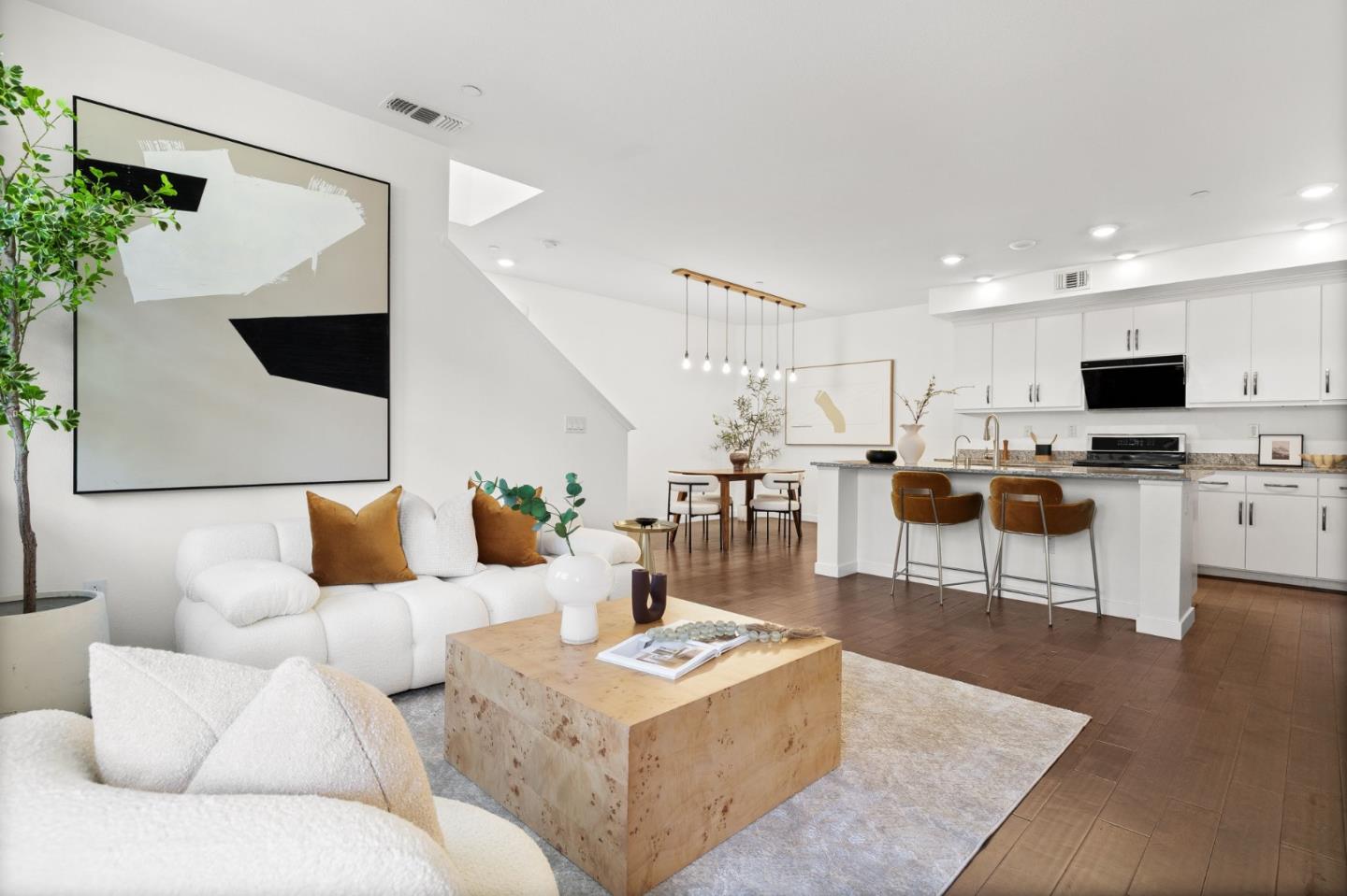 Photo #4: ML82036122 Listing: Photo #4