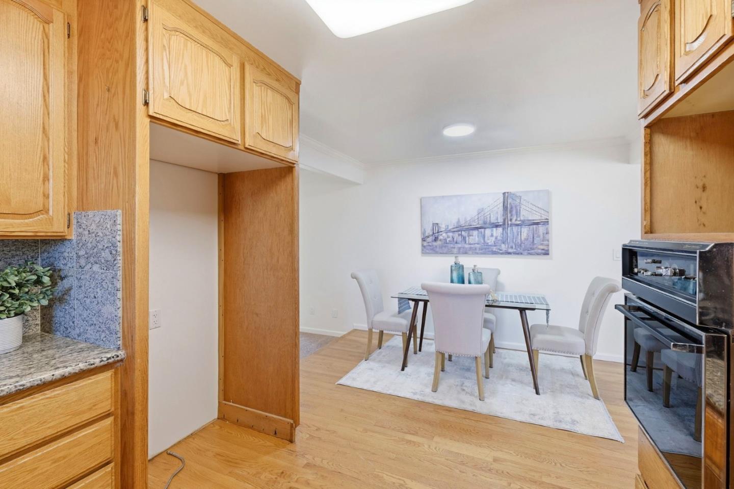 Detail Gallery Image 15 of 33 For 1245 Harper St, Santa Cruz,  CA 95062 - 4 Beds | 3 Baths