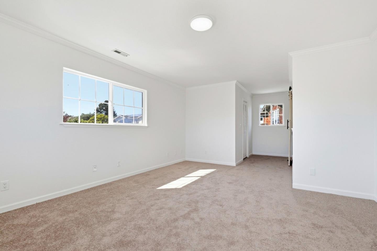 Detail Gallery Image 16 of 33 For 1245 Harper St, Santa Cruz,  CA 95062 - 4 Beds | 3 Baths