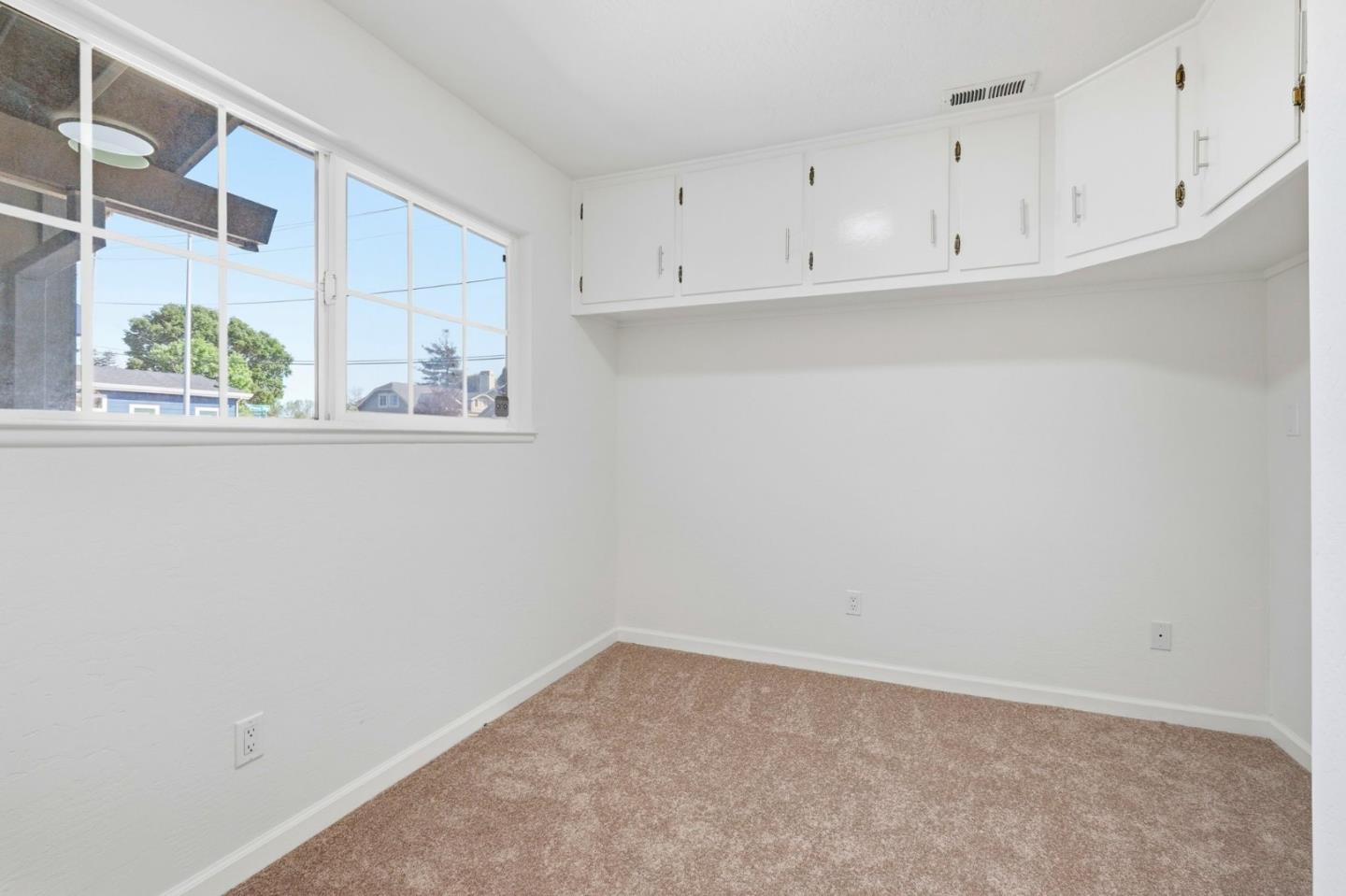 Detail Gallery Image 28 of 33 For 1245 Harper St, Santa Cruz,  CA 95062 - 4 Beds | 3 Baths