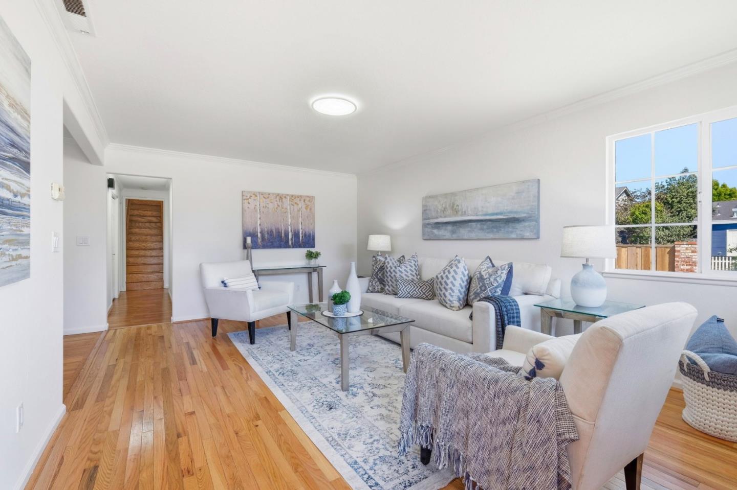 Detail Gallery Image 3 of 33 For 1245 Harper St, Santa Cruz,  CA 95062 - 4 Beds | 3 Baths