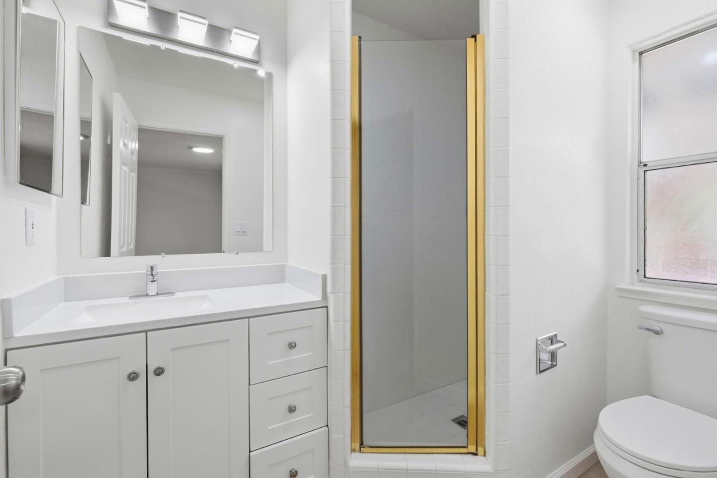 Detail Gallery Image 32 of 33 For 1245 Harper St, Santa Cruz,  CA 95062 - 4 Beds | 3 Baths