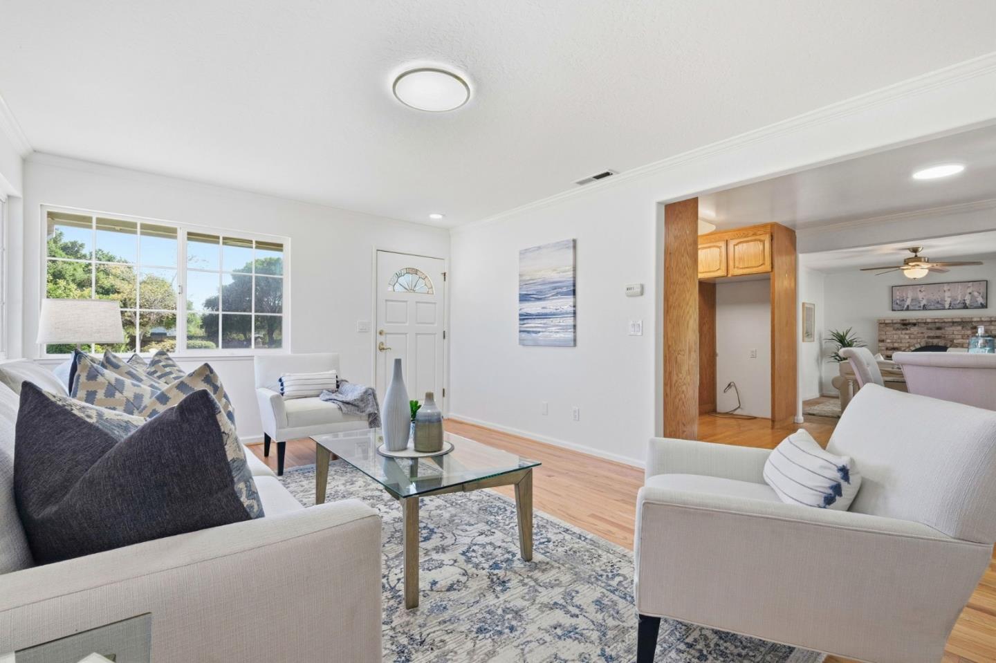 Detail Gallery Image 5 of 33 For 1245 Harper St, Santa Cruz,  CA 95062 - 4 Beds | 3 Baths