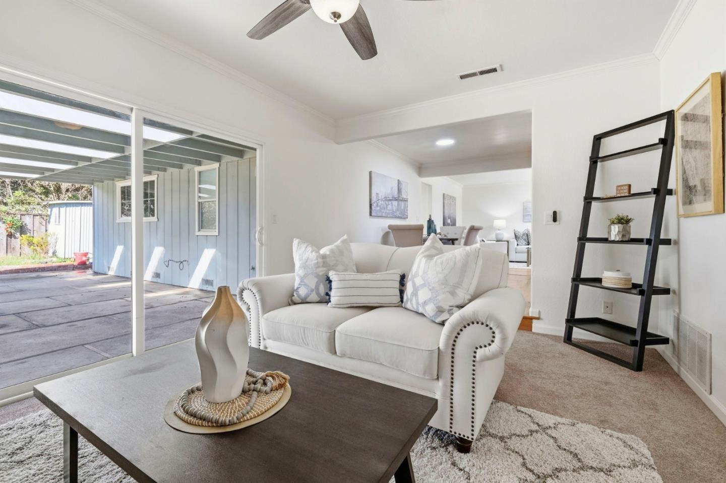 Detail Gallery Image 9 of 33 For 1245 Harper St, Santa Cruz,  CA 95062 - 4 Beds | 3 Baths