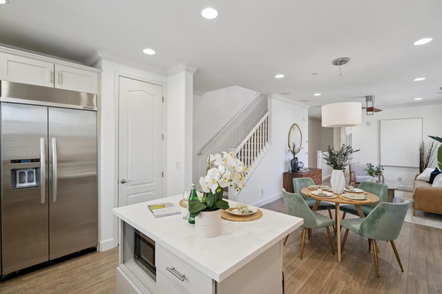 Detail Gallery Image 15 of 34 For 503 Bellezza Pl, San Jose,  CA 95128 - 3 Beds | 3/1 Baths