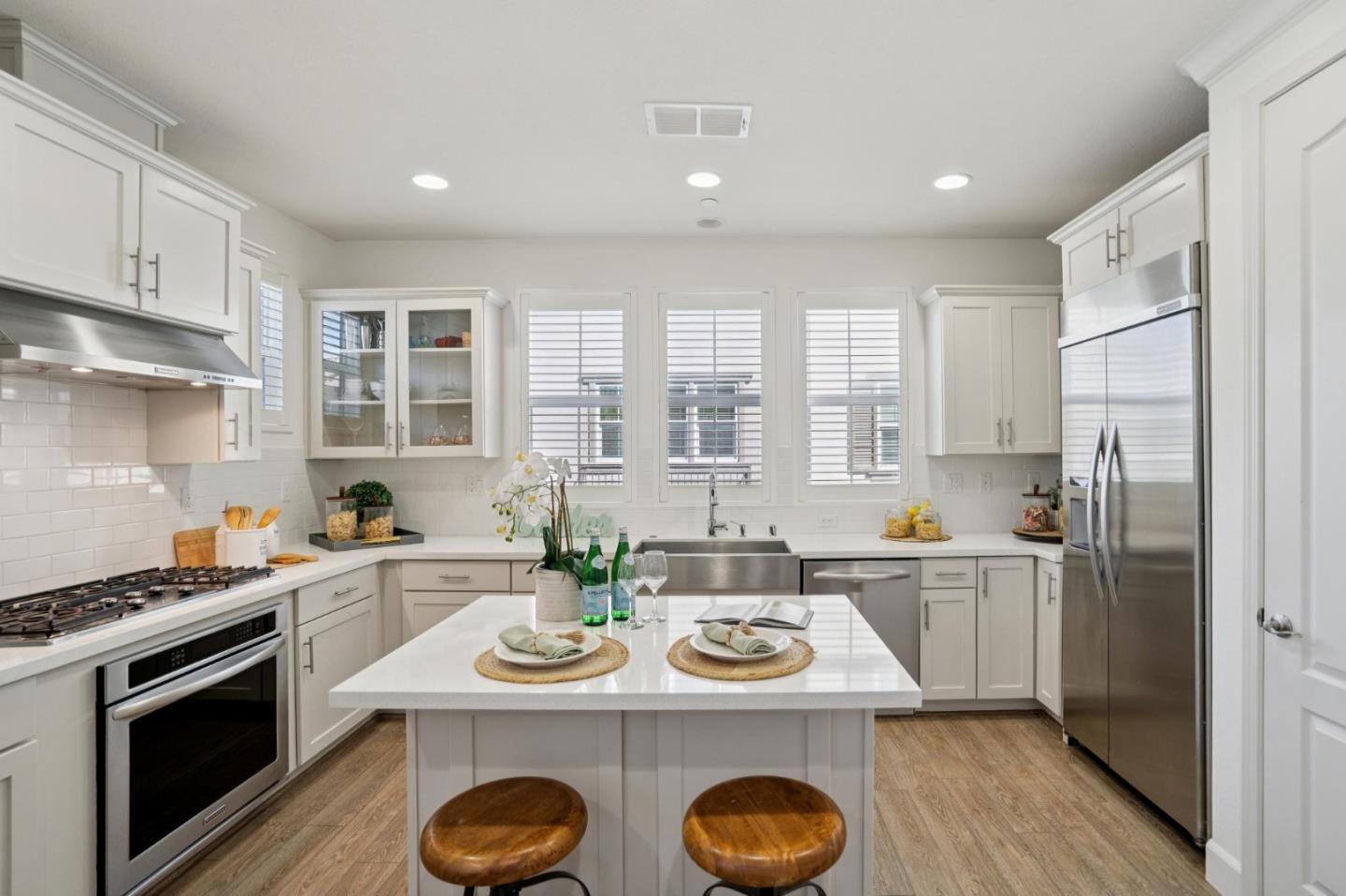 Detail Gallery Image 16 of 34 For 503 Bellezza Pl, San Jose,  CA 95128 - 3 Beds | 3/1 Baths