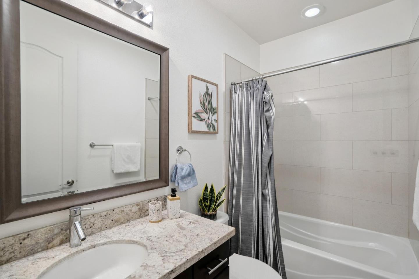 Detail Gallery Image 28 of 34 For 503 Bellezza Pl, San Jose,  CA 95128 - 3 Beds | 3/1 Baths