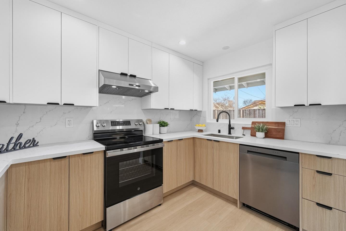 Detail Gallery Image 13 of 38 For 3221 Llano St, San Mateo,  CA 94403 - 4 Beds | 2 Baths