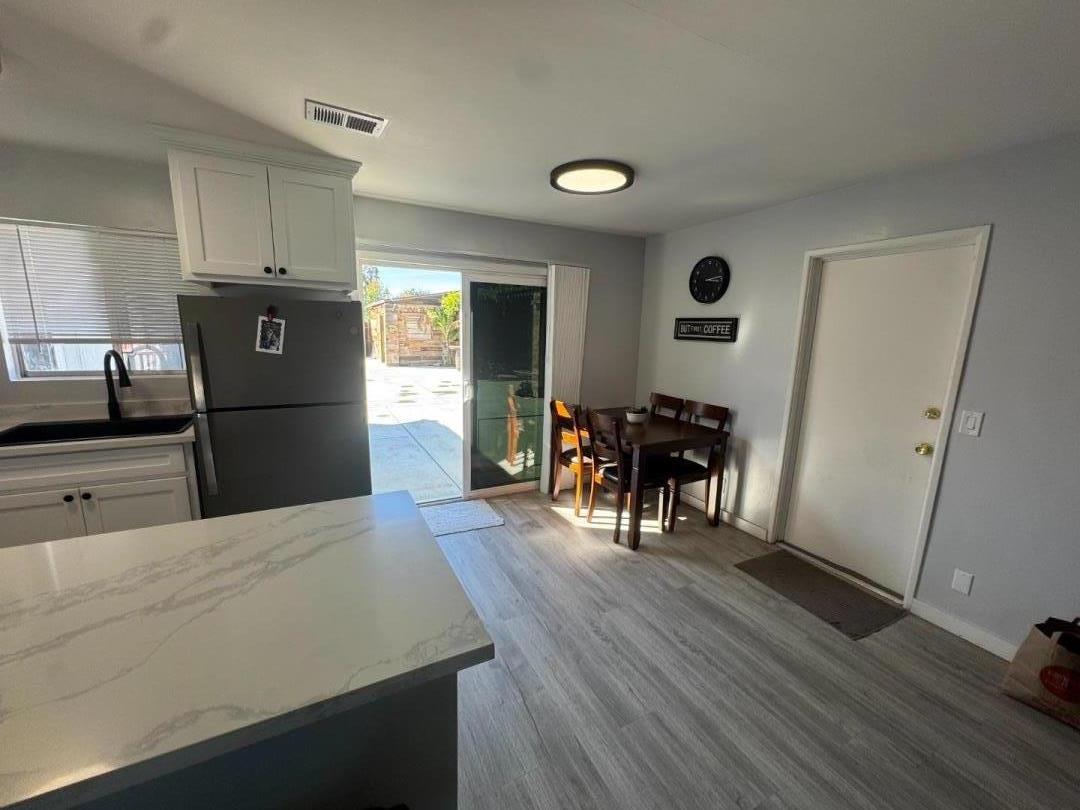 Detail Gallery Image 10 of 40 For 750 El Camino Paraiso, Hollister,  CA 95023 - 3 Beds | 1/1 Baths