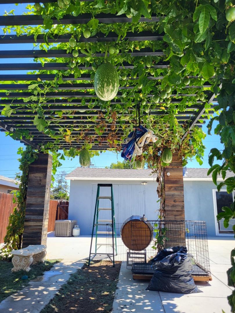 Detail Gallery Image 40 of 40 For 750 El Camino Paraiso, Hollister,  CA 95023 - 3 Beds | 1/1 Baths