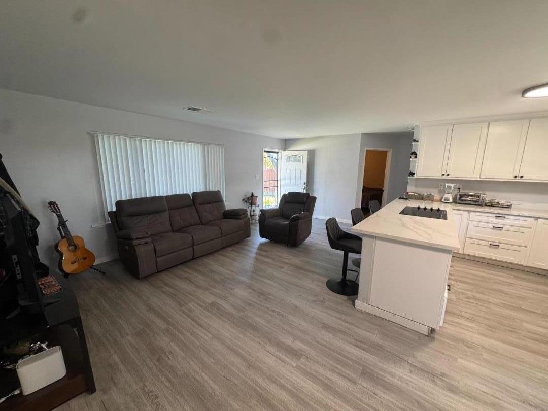 Detail Gallery Image 7 of 40 For 750 El Camino Paraiso, Hollister,  CA 95023 - 3 Beds | 1/1 Baths