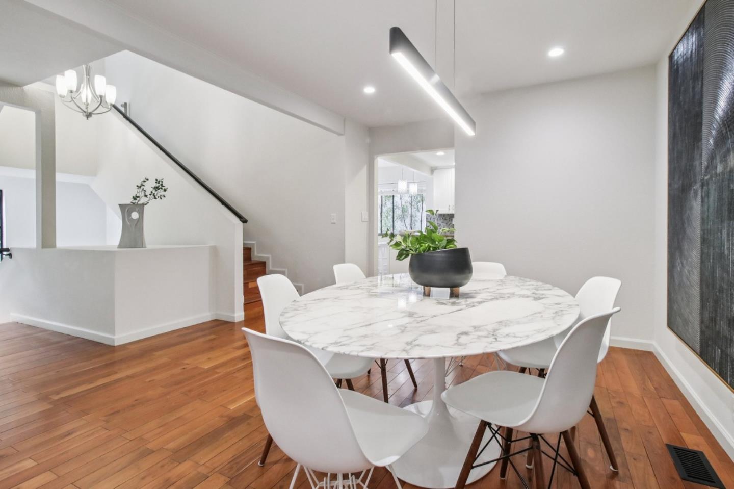 Detail Gallery Image 16 of 101 For 6875 the Turn, Oakland,  CA 94611 - 3 Beds | 2/1 Baths