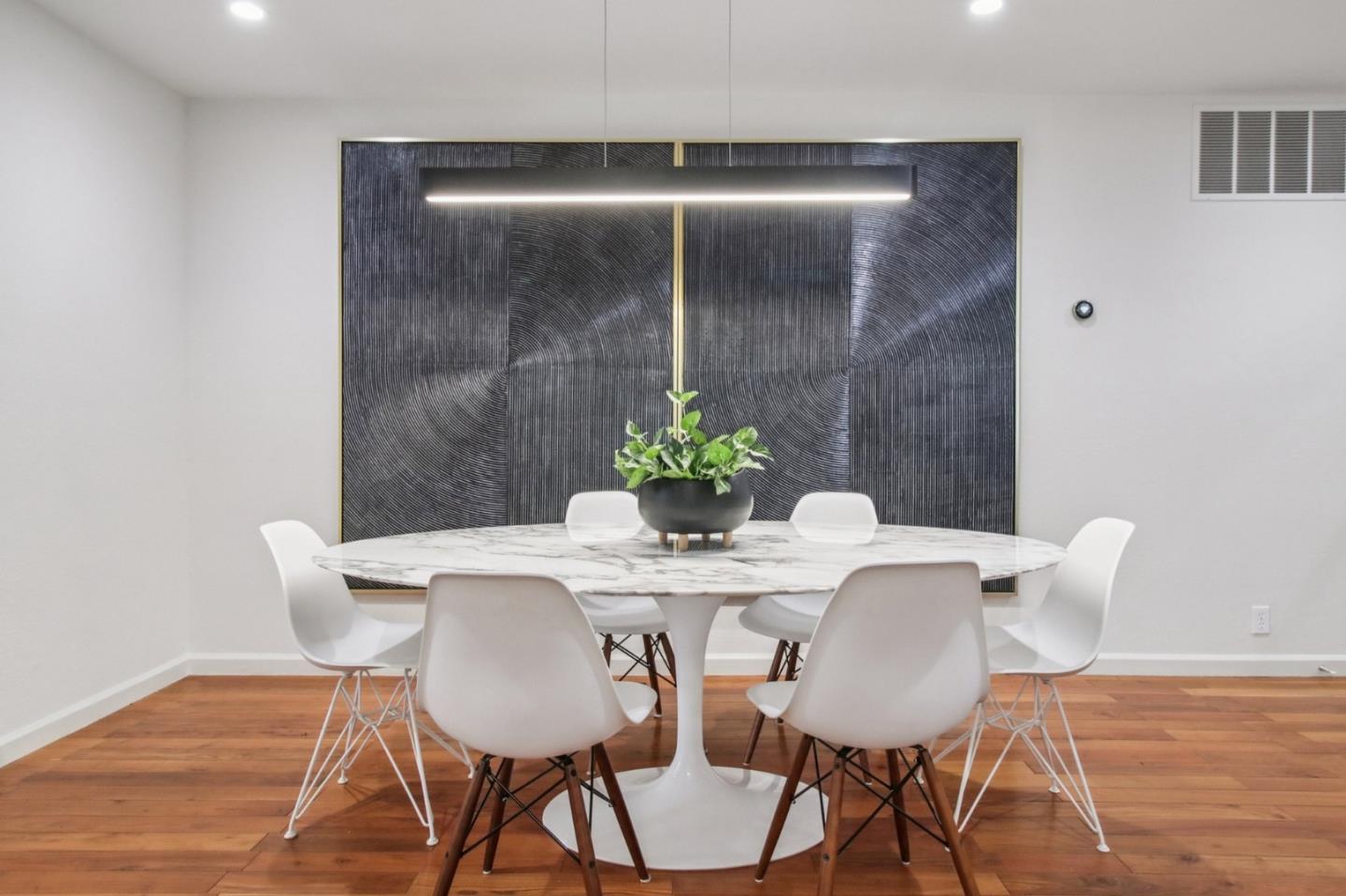 Detail Gallery Image 18 of 101 For 6875 the Turn, Oakland,  CA 94611 - 3 Beds | 2/1 Baths