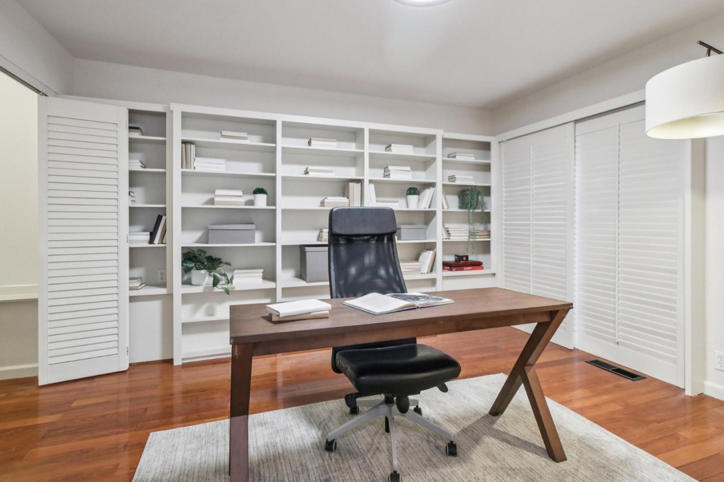 Detail Gallery Image 36 of 101 For 6875 the Turn, Oakland,  CA 94611 - 3 Beds | 2/1 Baths