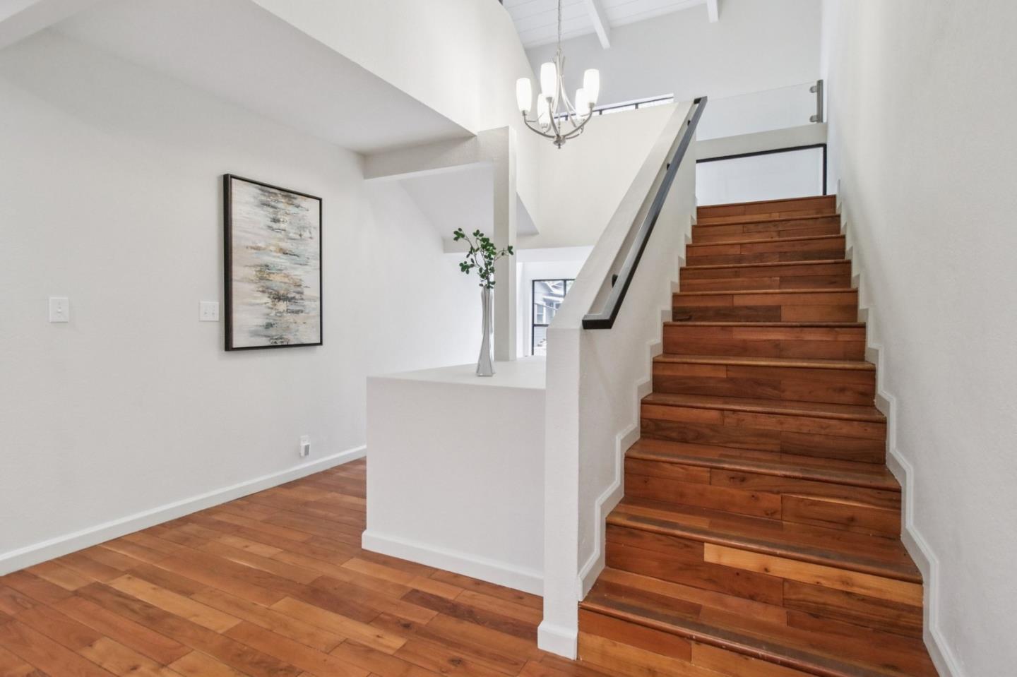 Detail Gallery Image 41 of 101 For 6875 the Turn, Oakland,  CA 94611 - 3 Beds | 2/1 Baths