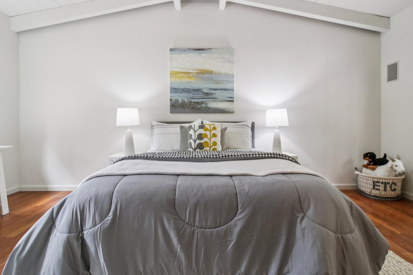 Detail Gallery Image 56 of 101 For 6875 the Turn, Oakland,  CA 94611 - 3 Beds | 2/1 Baths