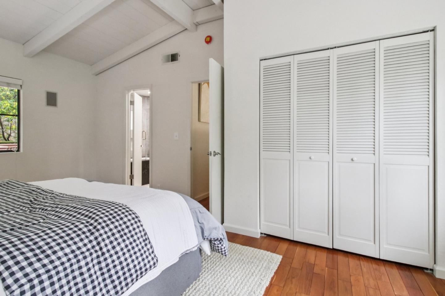 Detail Gallery Image 59 of 101 For 6875 the Turn, Oakland,  CA 94611 - 3 Beds | 2/1 Baths