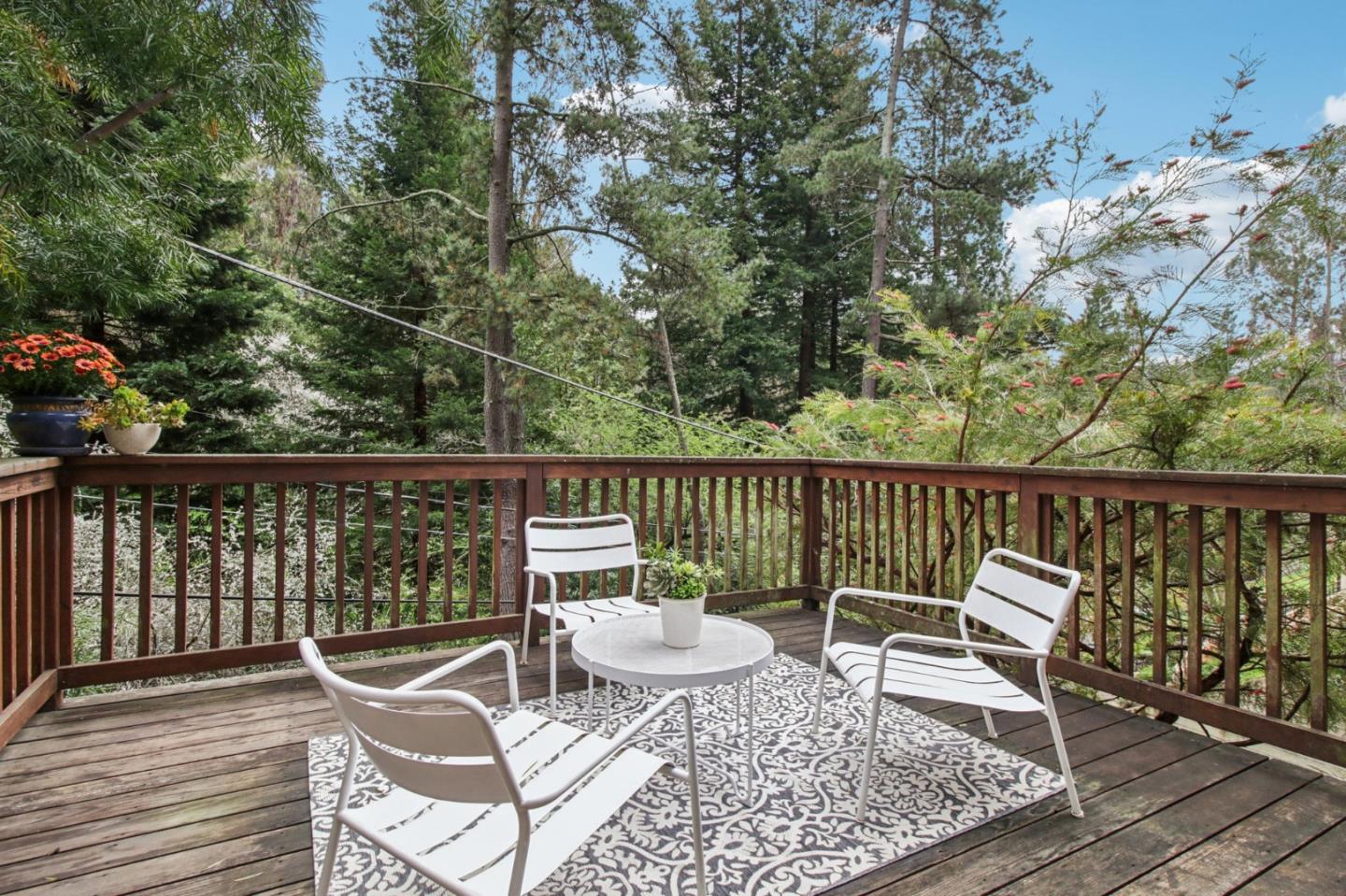 Detail Gallery Image 66 of 101 For 6875 the Turn, Oakland,  CA 94611 - 3 Beds | 2/1 Baths