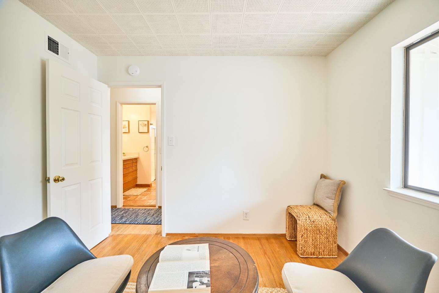 Detail Gallery Image 10 of 20 For 1441 Dentwood Dr, San Jose,  CA 95118 - 4 Beds | 2 Baths