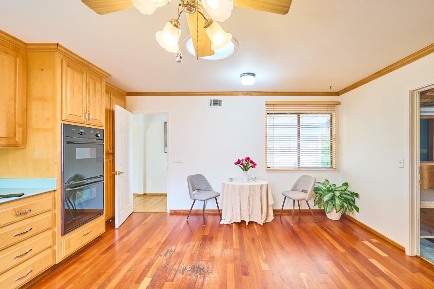 Detail Gallery Image 6 of 20 For 1441 Dentwood Dr, San Jose,  CA 95118 - 4 Beds | 2 Baths