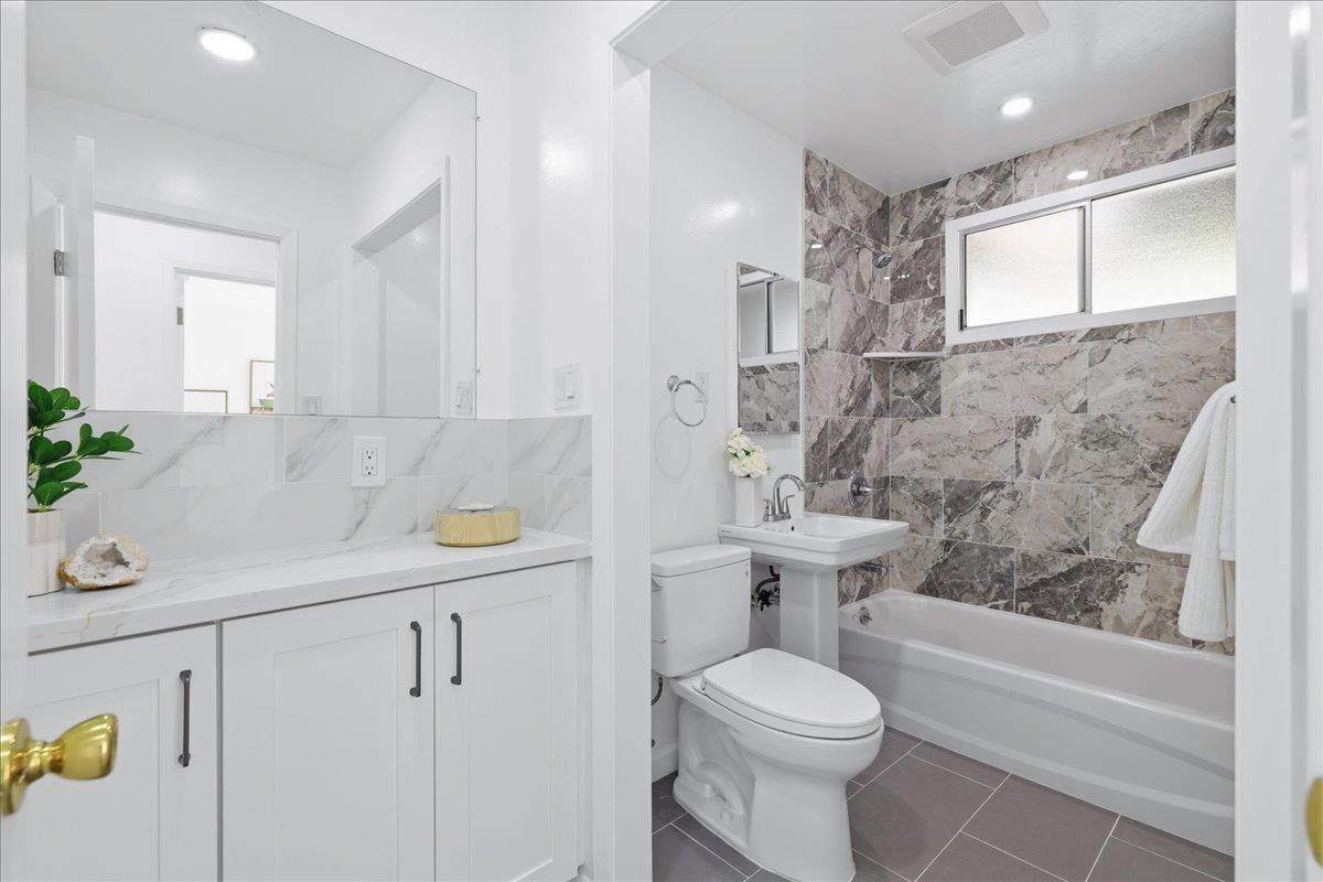 Detail Gallery Image 27 of 79 For 609 Gloria Ct, San Mateo,  CA 94401 - 4 Beds | 2 Baths