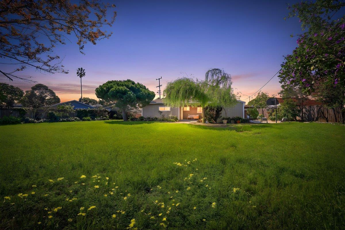 Detail Gallery Image 49 of 79 For 609 Gloria Ct, San Mateo,  CA 94401 - 4 Beds | 2 Baths