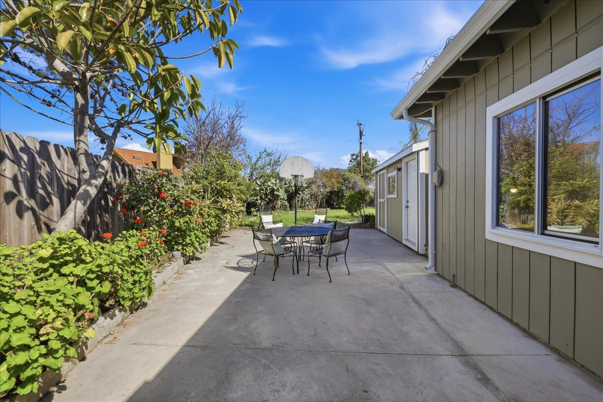 Detail Gallery Image 52 of 79 For 609 Gloria Ct, San Mateo,  CA 94401 - 4 Beds | 2 Baths