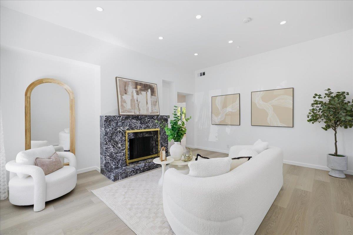 Detail Gallery Image 8 of 79 For 609 Gloria Ct, San Mateo,  CA 94401 - 4 Beds | 2 Baths