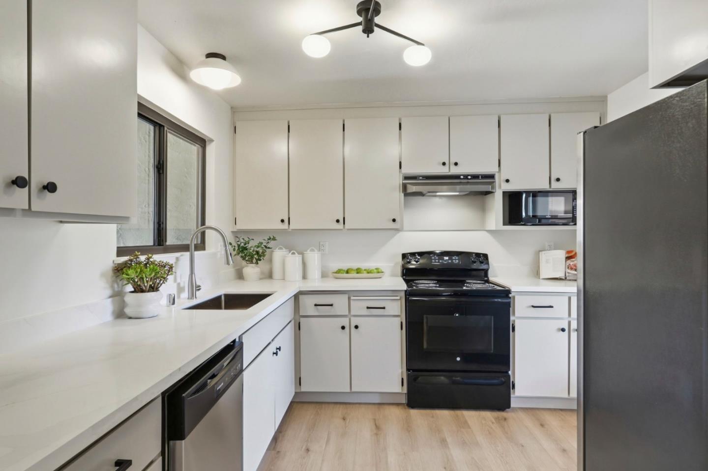 Photo #5: ML82036138 Listing: Photo #5