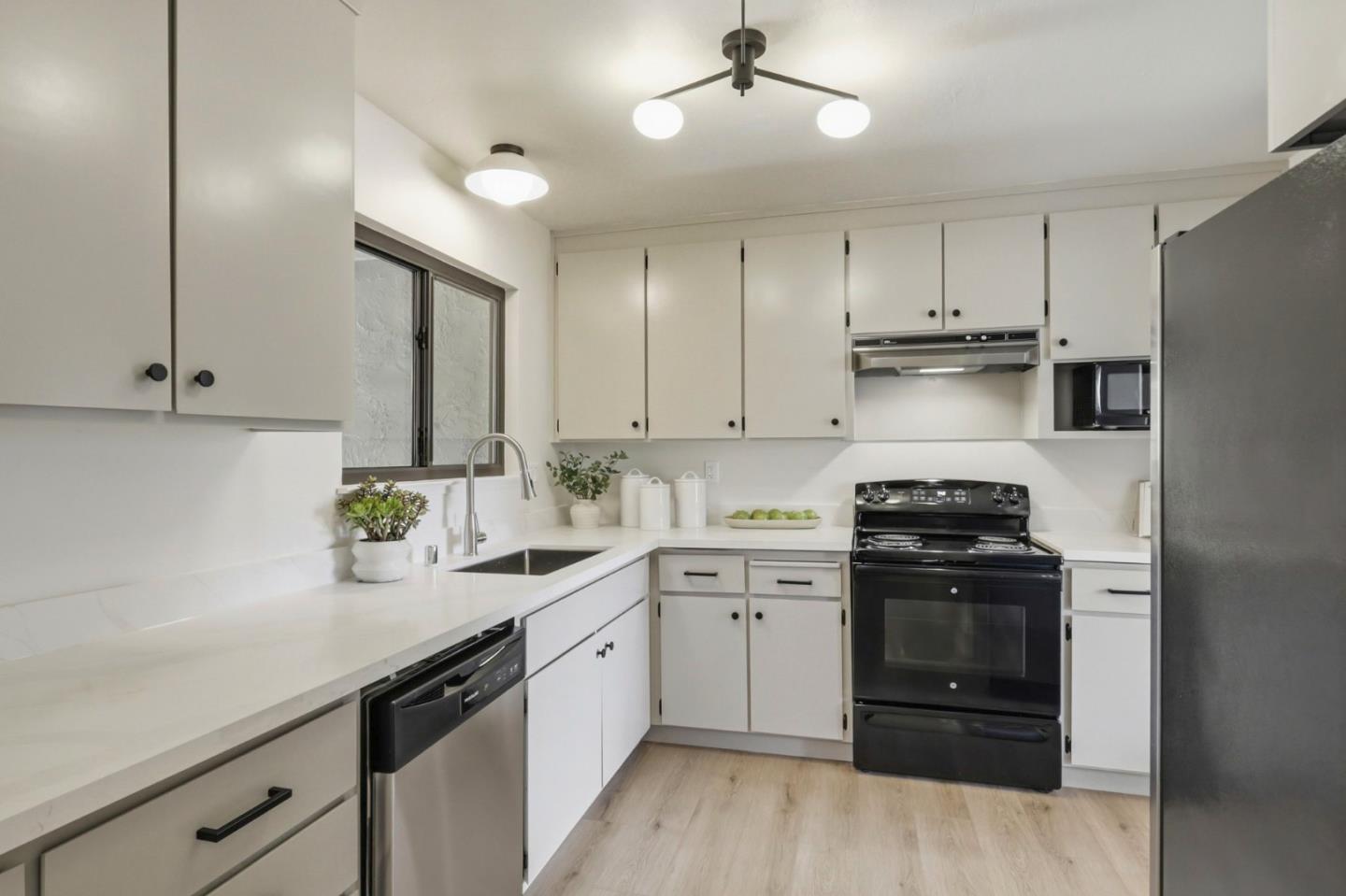 Photo #6: ML82036138 Listing: Photo #6