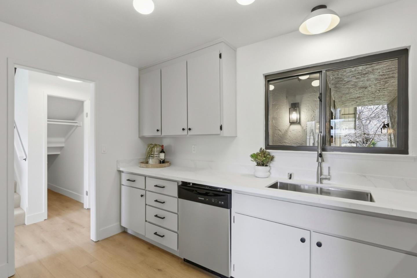 Photo #8: ML82036138 Listing: Photo #8