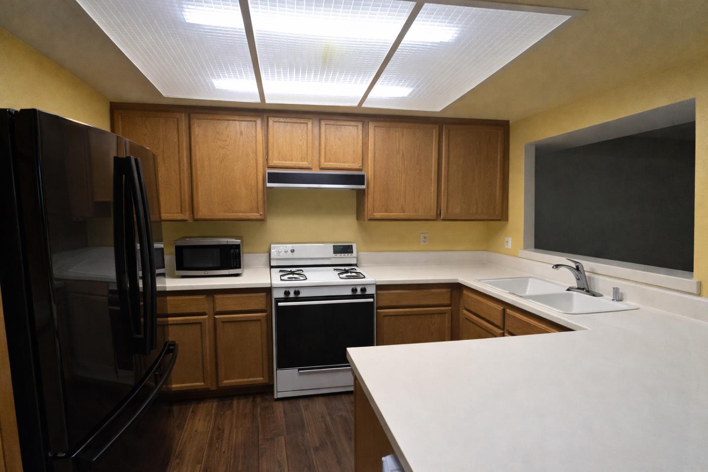 Detail Gallery Image 5 of 14 For 13420 Telluride Dr, Chino Hills,  CA 91709 - 3 Beds | 2/1 Baths