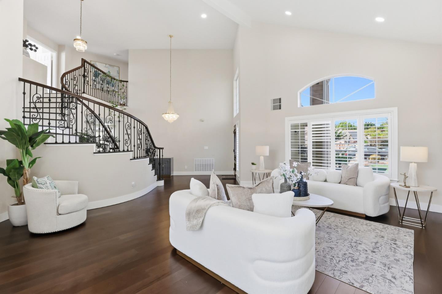 Detail Gallery Image 19 of 116 For 4168 Pinot Gris Way, San Jose,  CA 95135 - 5 Beds | 3 Baths