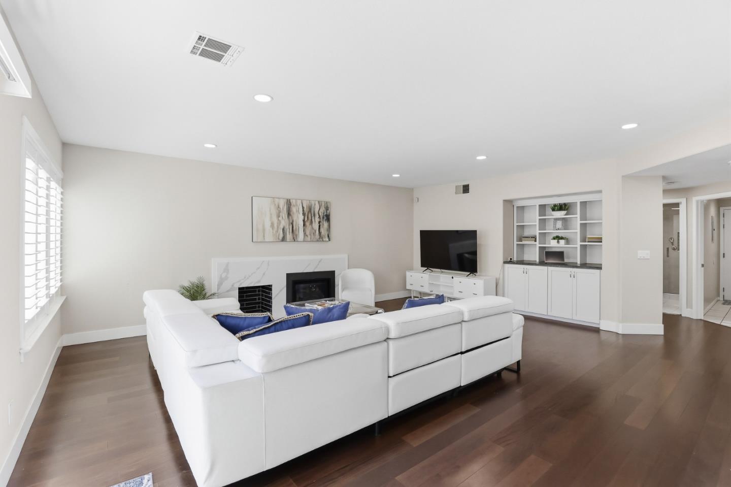 Detail Gallery Image 31 of 116 For 4168 Pinot Gris Way, San Jose,  CA 95135 - 5 Beds | 3 Baths