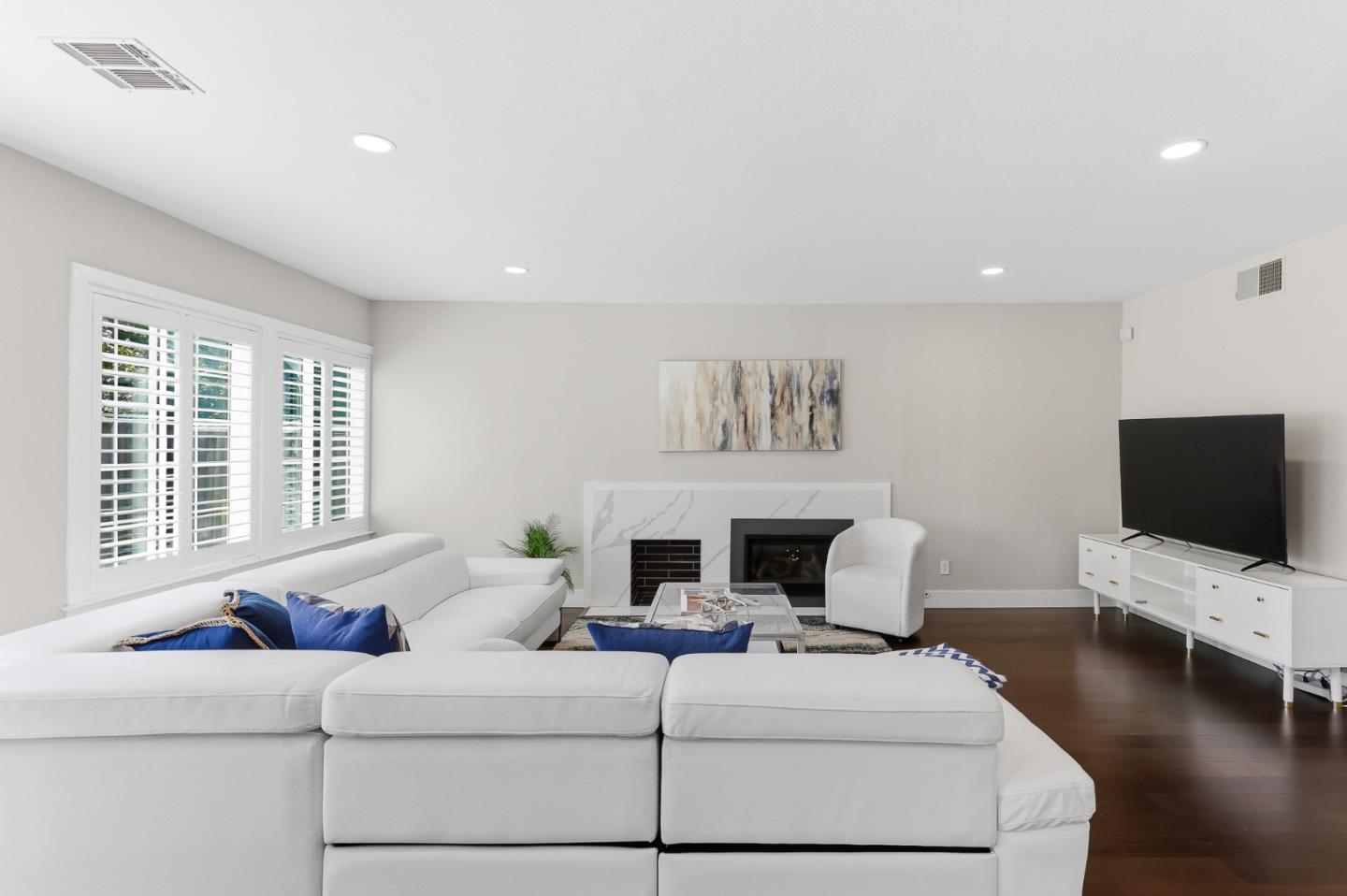 Detail Gallery Image 32 of 116 For 4168 Pinot Gris Way, San Jose,  CA 95135 - 5 Beds | 3 Baths