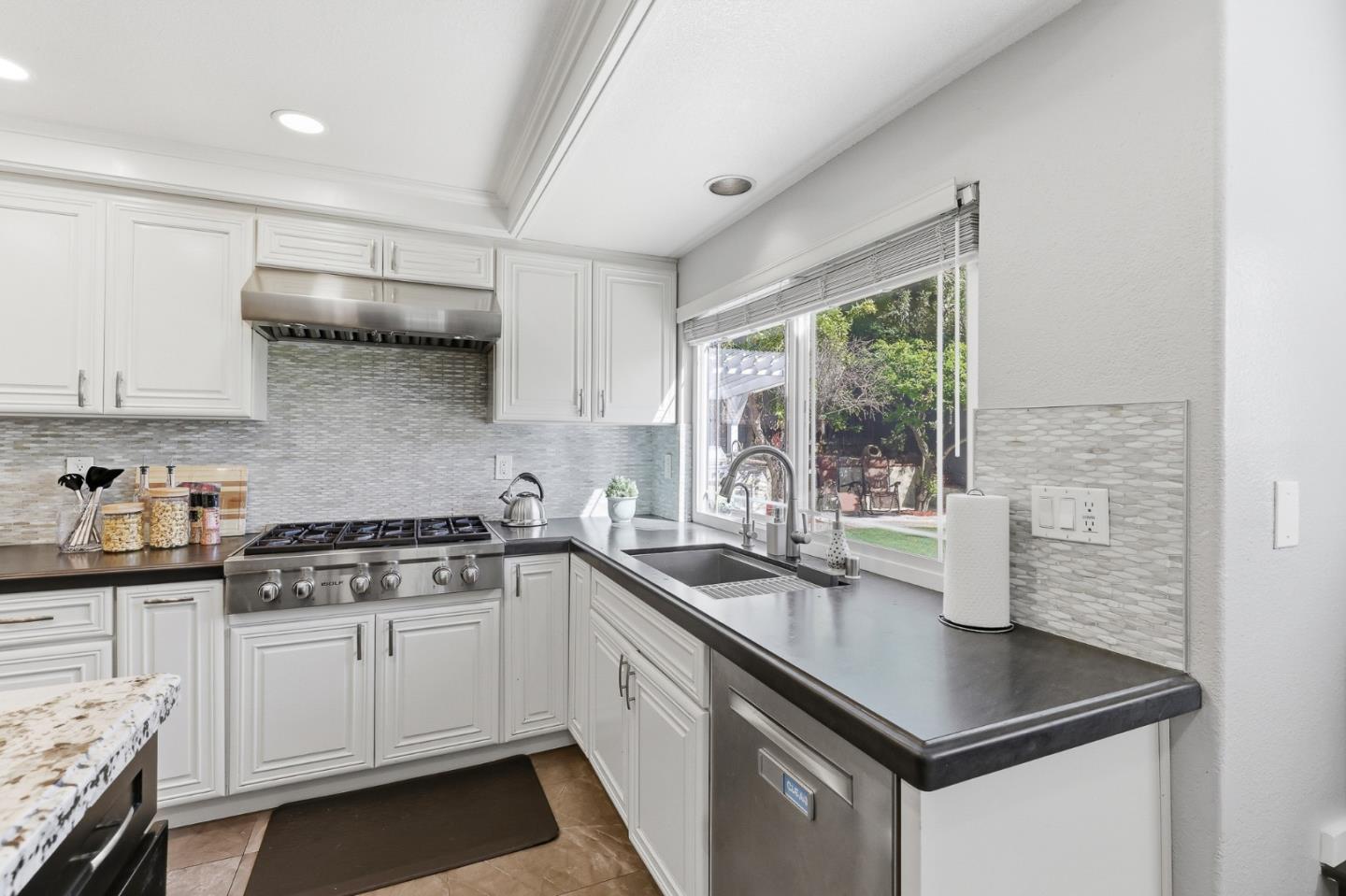 Detail Gallery Image 57 of 116 For 4168 Pinot Gris Way, San Jose,  CA 95135 - 5 Beds | 3 Baths