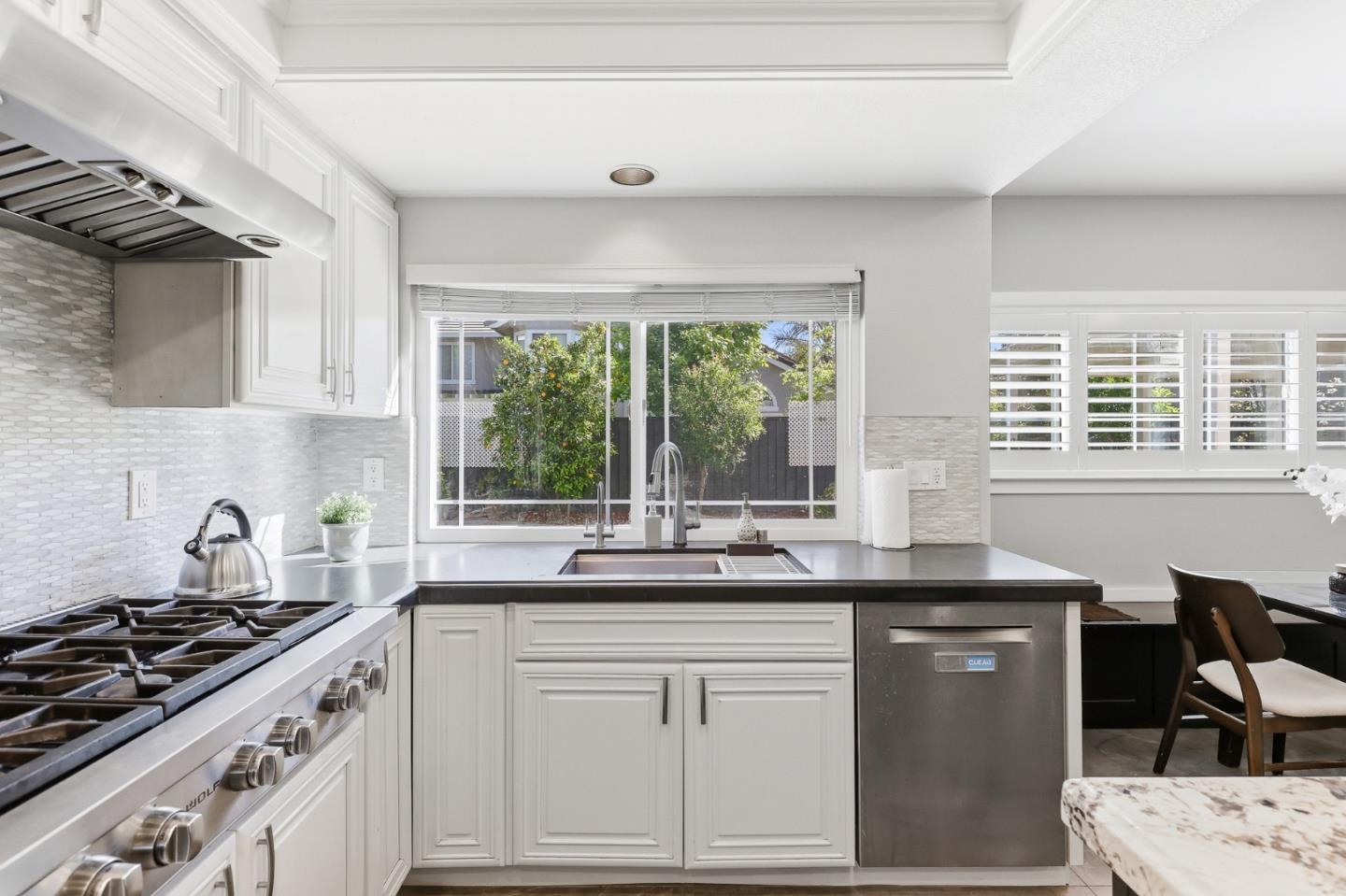 Detail Gallery Image 58 of 116 For 4168 Pinot Gris Way, San Jose,  CA 95135 - 5 Beds | 3 Baths