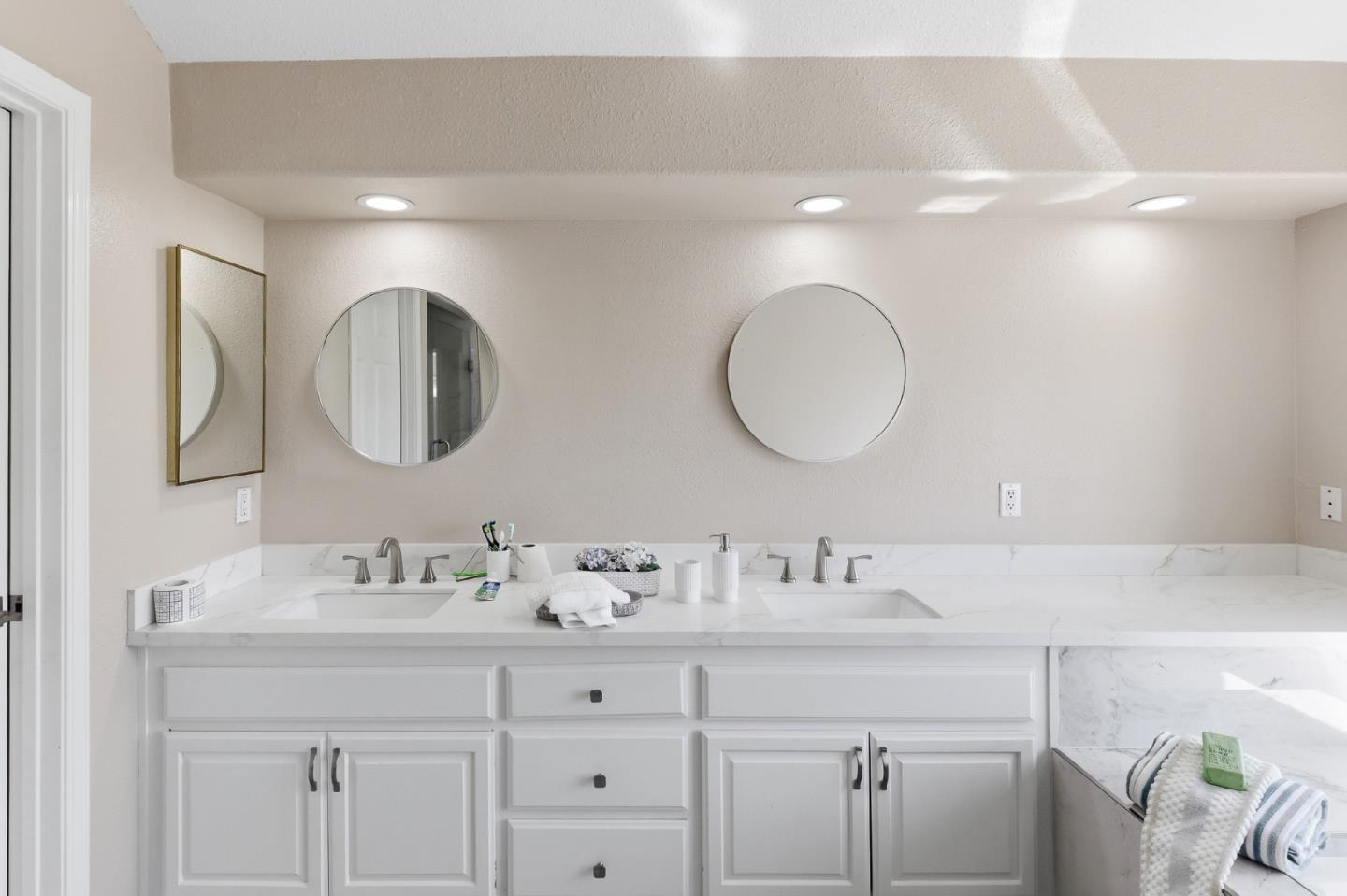 Detail Gallery Image 94 of 116 For 4168 Pinot Gris Way, San Jose,  CA 95135 - 5 Beds | 3 Baths