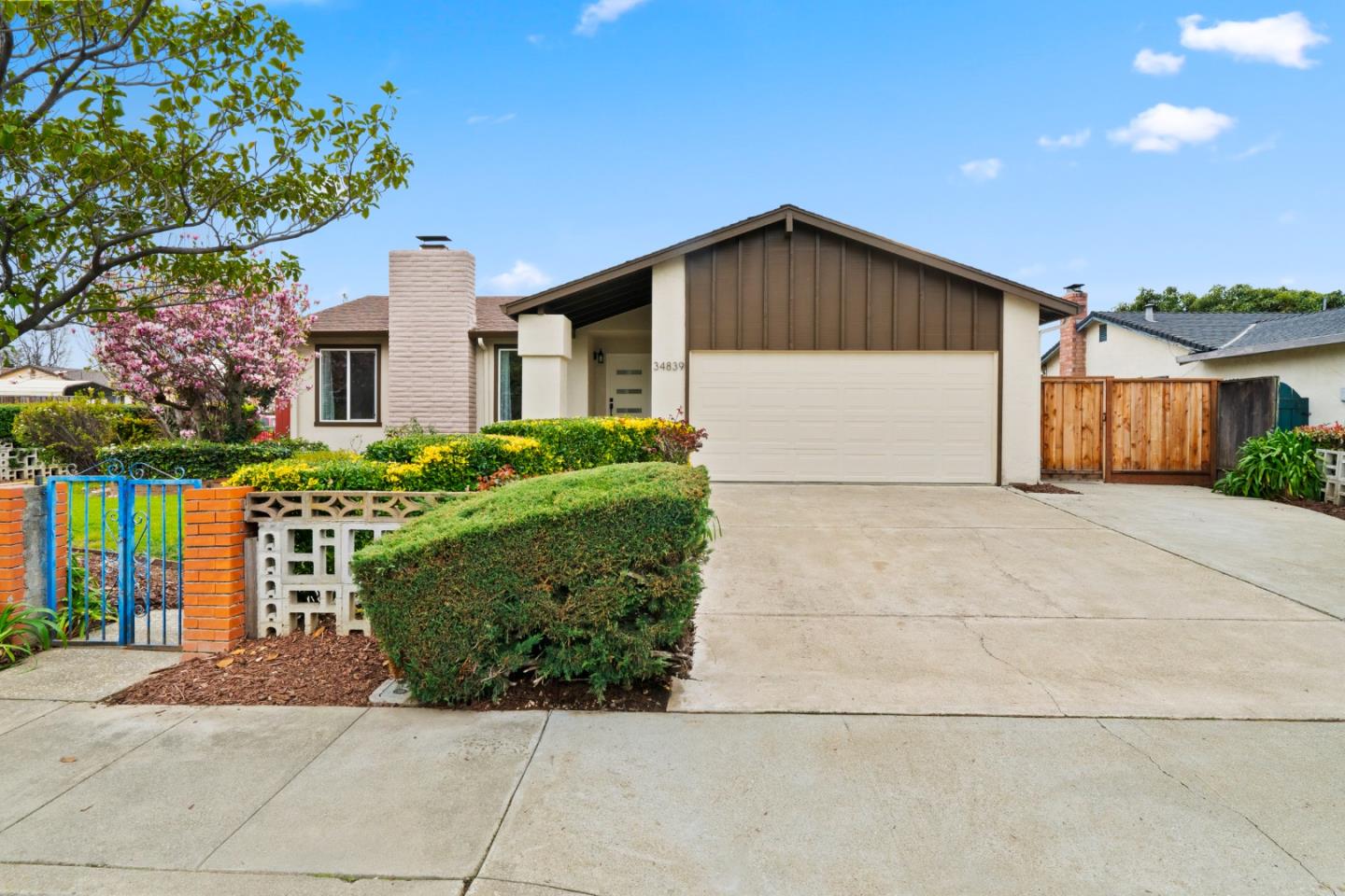 Front Image Thumbnail for ML82036142