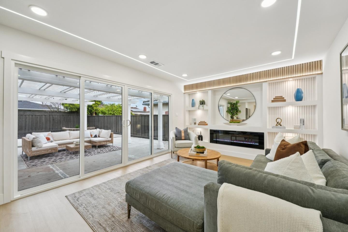 Detail Gallery Image 19 of 33 For 2502 Meridian Ave, San Jose,  CA 95124 - 3 Beds | 2 Baths