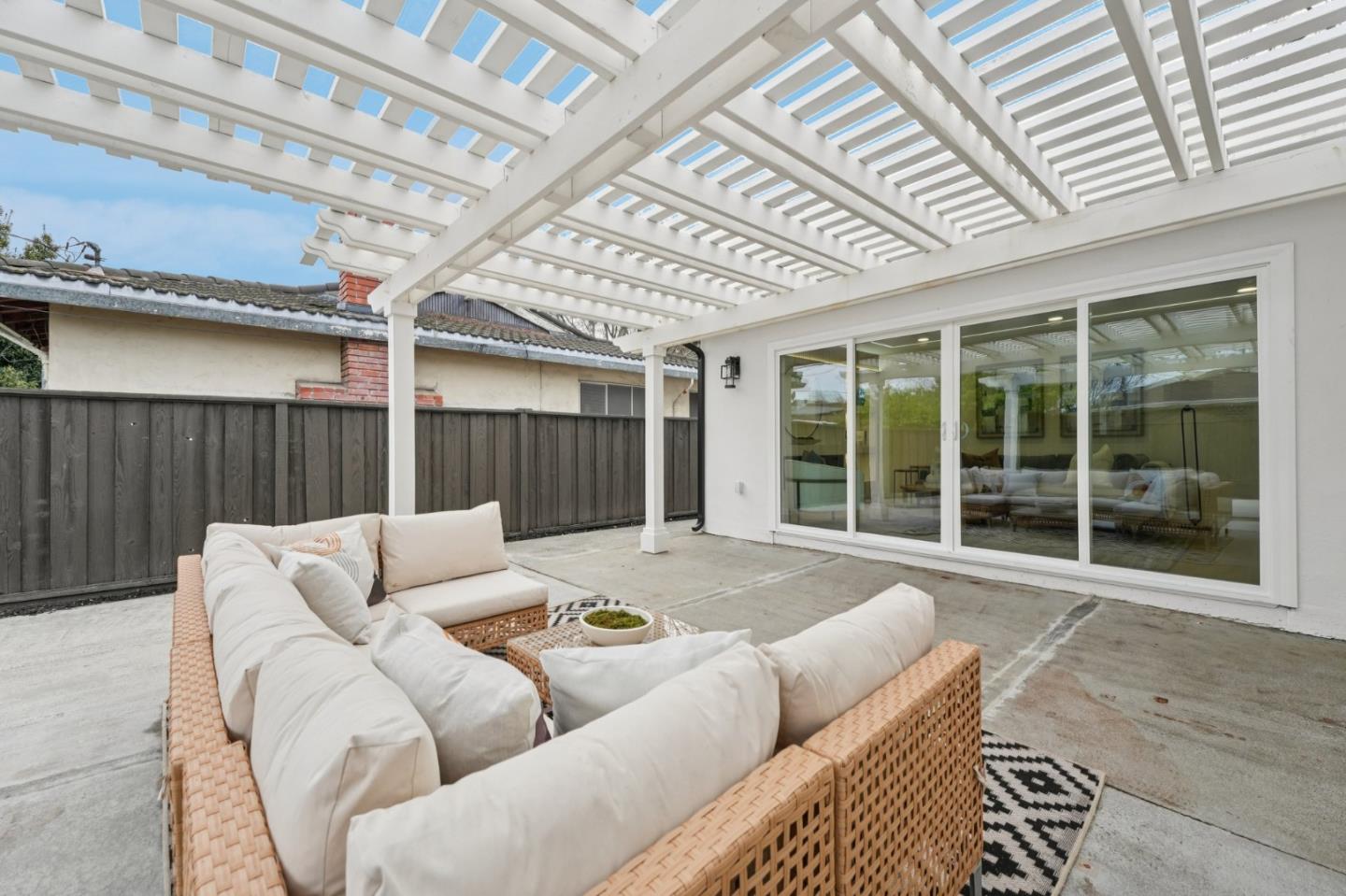 Detail Gallery Image 29 of 33 For 2502 Meridian Ave, San Jose,  CA 95124 - 3 Beds | 2 Baths