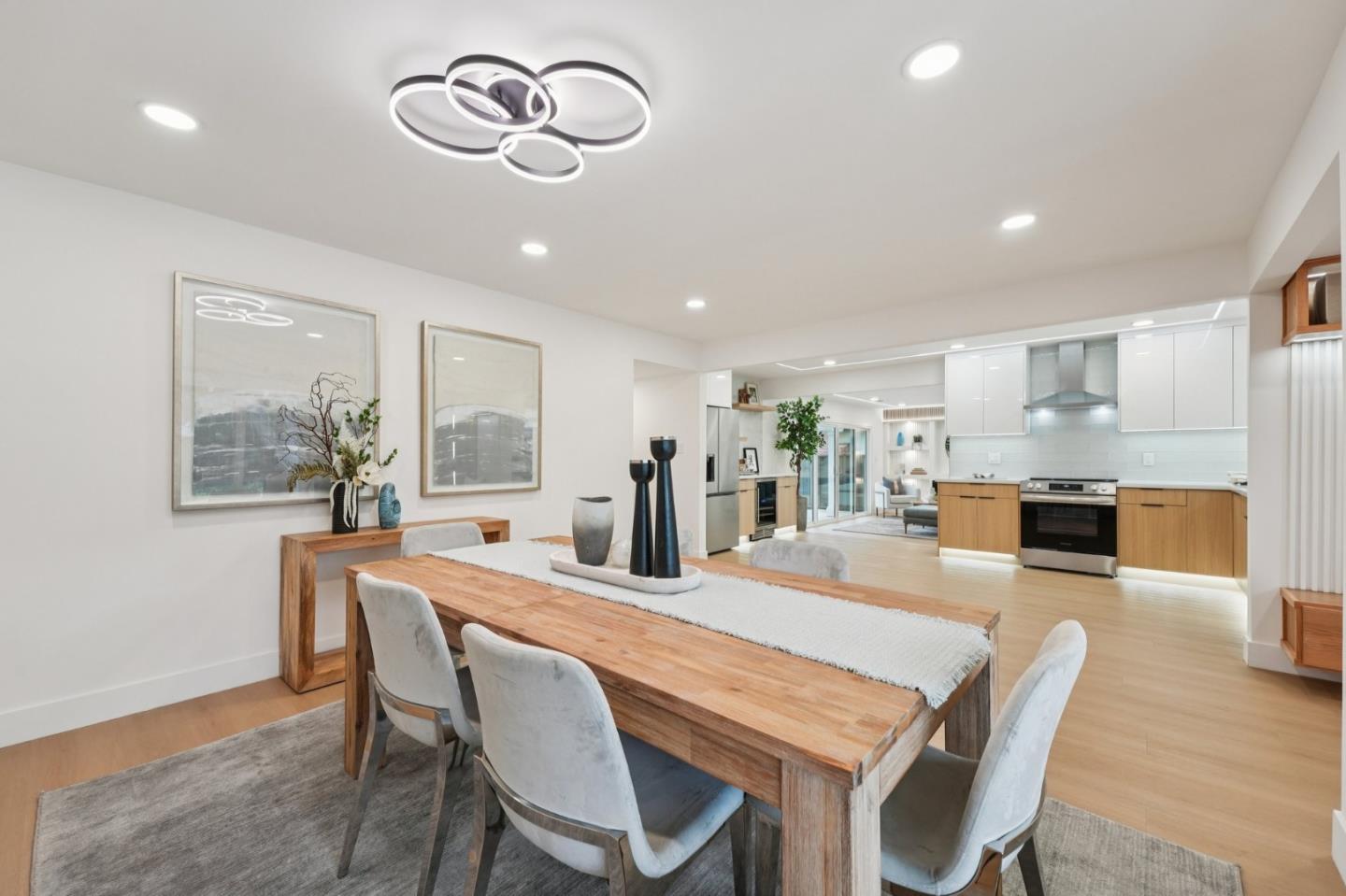 Detail Gallery Image 7 of 33 For 2502 Meridian Ave, San Jose,  CA 95124 - 3 Beds | 2 Baths