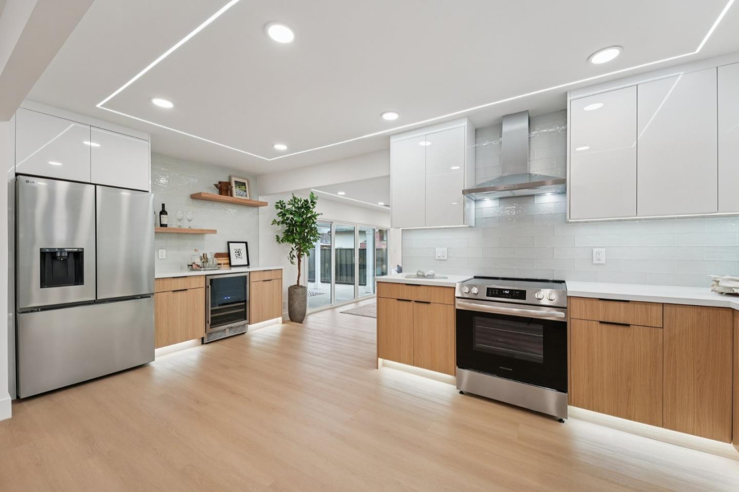 Detail Gallery Image 9 of 33 For 2502 Meridian Ave, San Jose,  CA 95124 - 3 Beds | 2 Baths