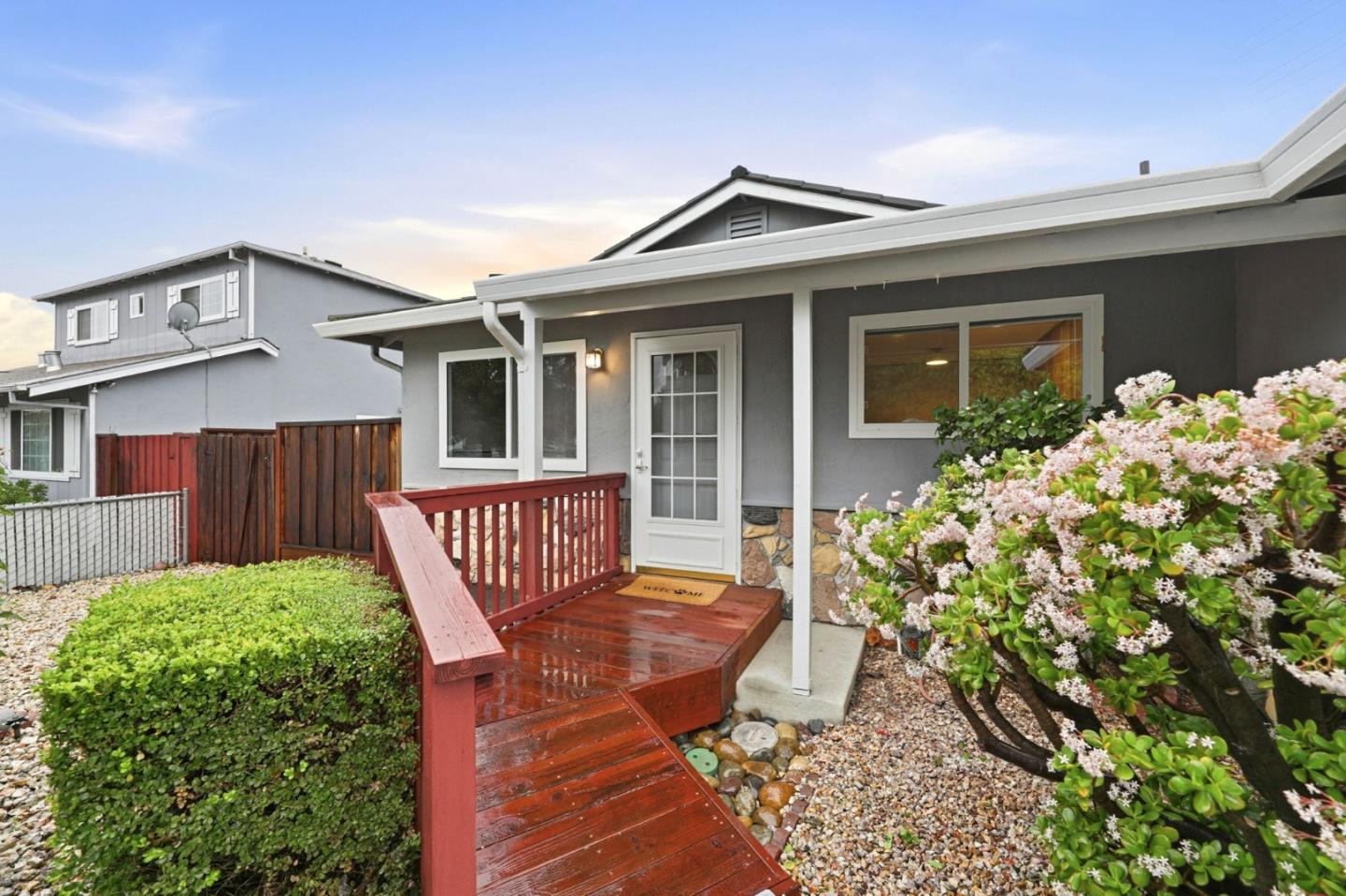 Detail Gallery Image 3 of 39 For 1637 Roger St, Milpitas,  CA 95035 - 3 Beds | 1 Baths