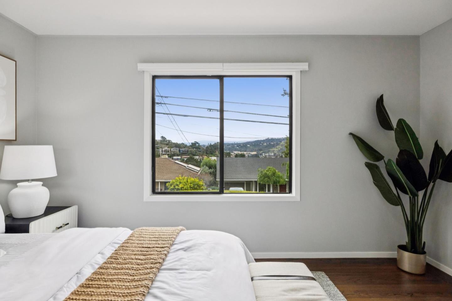 Detail Gallery Image 14 of 62 For 2018 Monroe Ave, Belmont,  CA 94002 - 3 Beds | 1 Baths