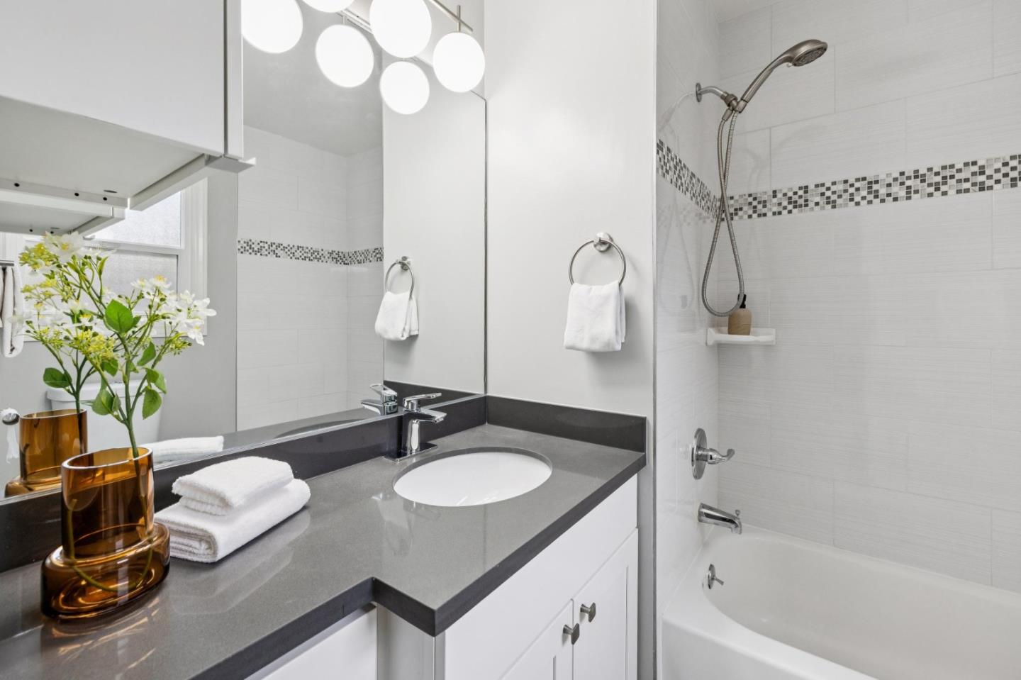 Detail Gallery Image 26 of 62 For 2018 Monroe Ave, Belmont,  CA 94002 - 3 Beds | 1 Baths