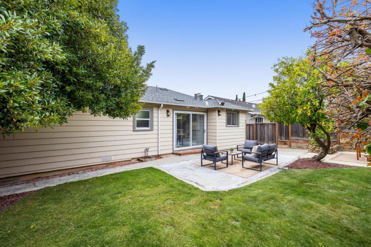 Detail Gallery Image 46 of 62 For 2018 Monroe Ave, Belmont,  CA 94002 - 3 Beds | 1 Baths